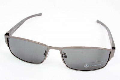 Мужские солнцезащитные очки Mercedes-Benz MB610b